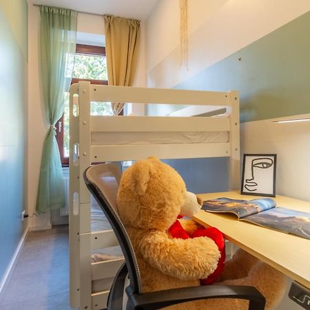 65 Zoll 4K Tv, Disney Plus, Soundbar, Kostenloser Kaffee, 5 Raeume Leipzig Exterior foto