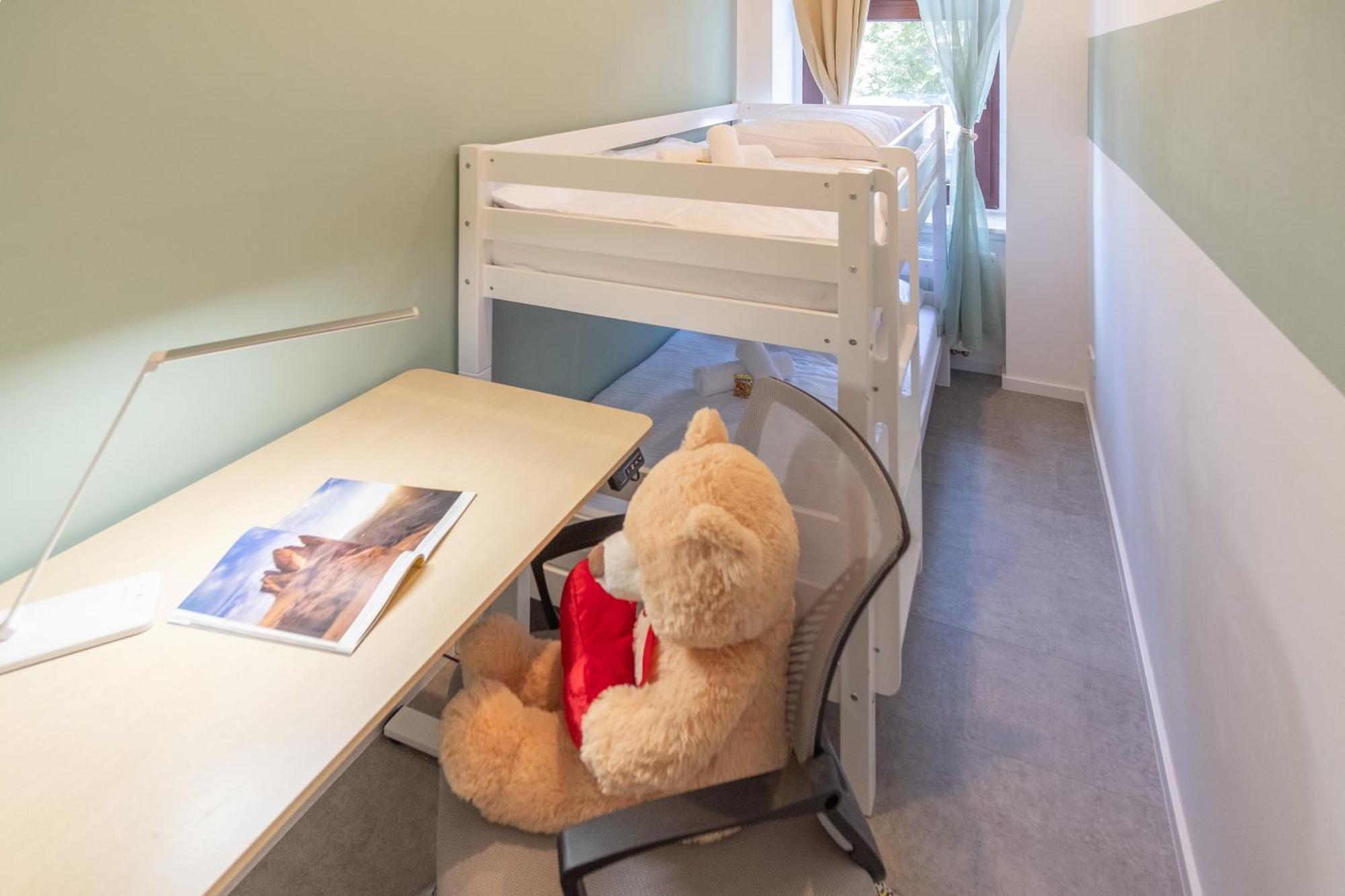 65 Zoll 4K Tv, Disney Plus, Soundbar, Kostenloser Kaffee, 5 Raeume Leipzig Exterior foto