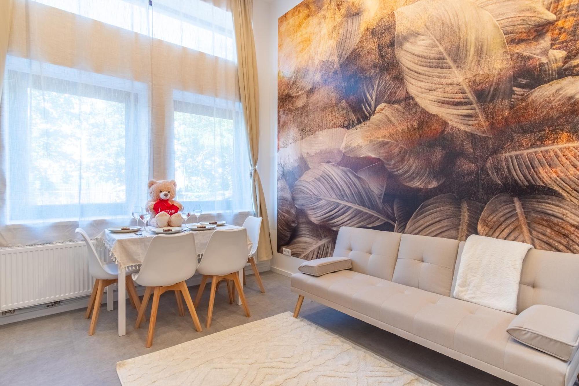 65 Zoll 4K Tv, Disney Plus, Soundbar, Kostenloser Kaffee, 5 Raeume Leipzig Exterior foto