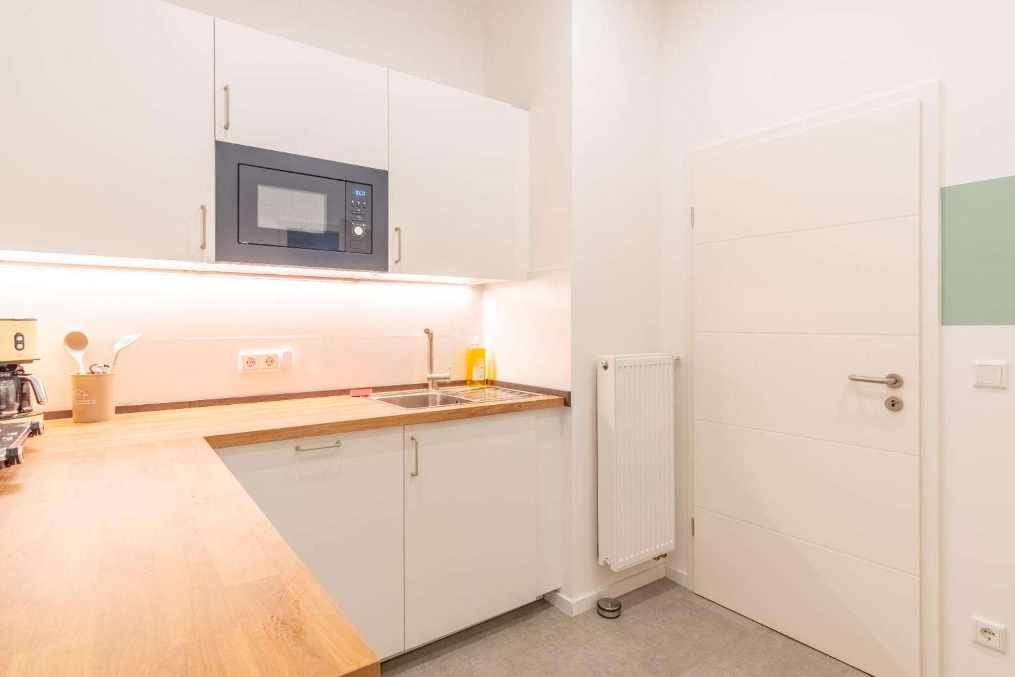 65 Zoll 4K Tv, Disney Plus, Soundbar, Kostenloser Kaffee, 5 Raeume Leipzig Exterior foto